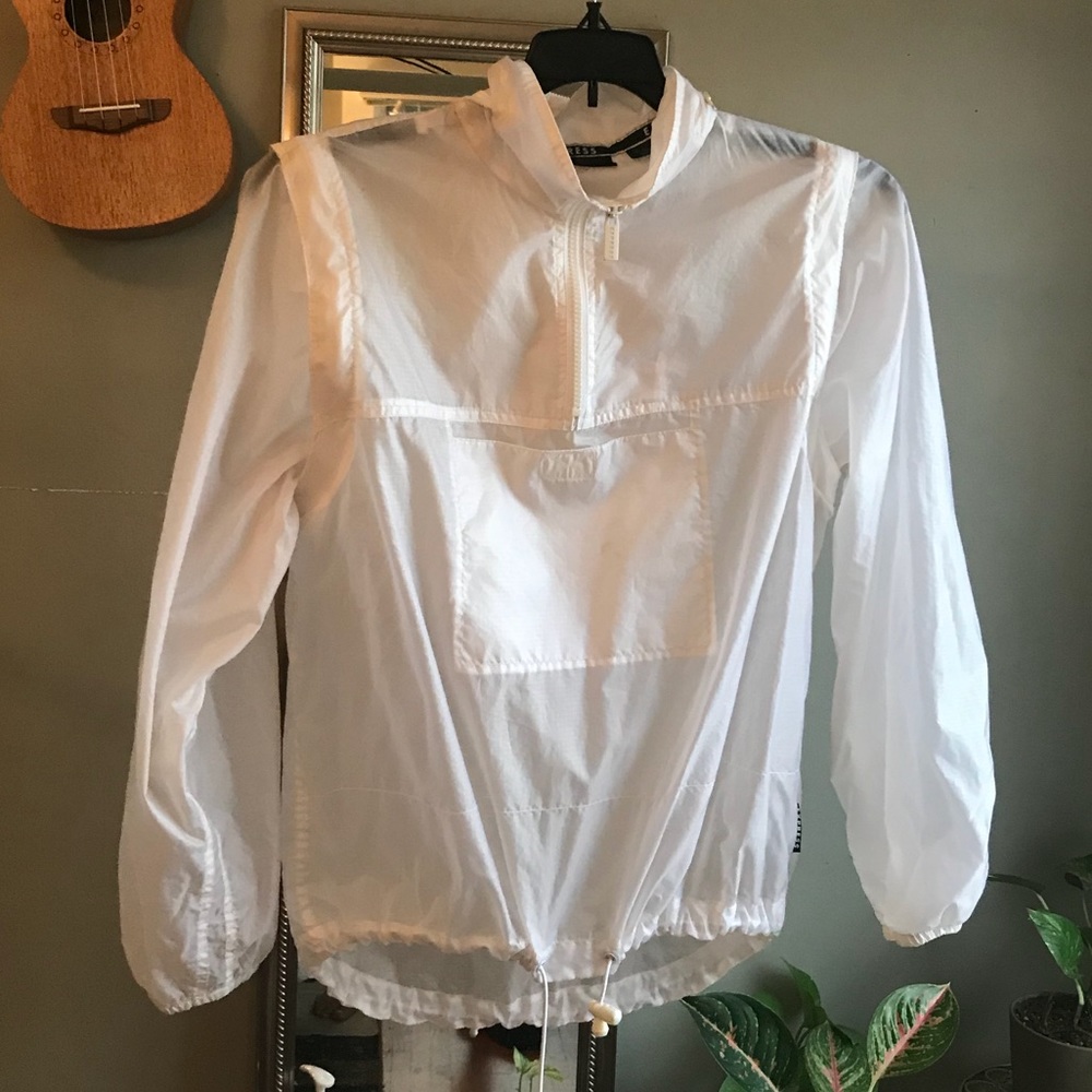 EXPRESS Women’s rain breaker